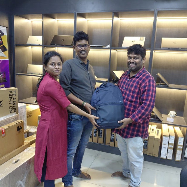 Happy customer at Karthik Computers, Chennai